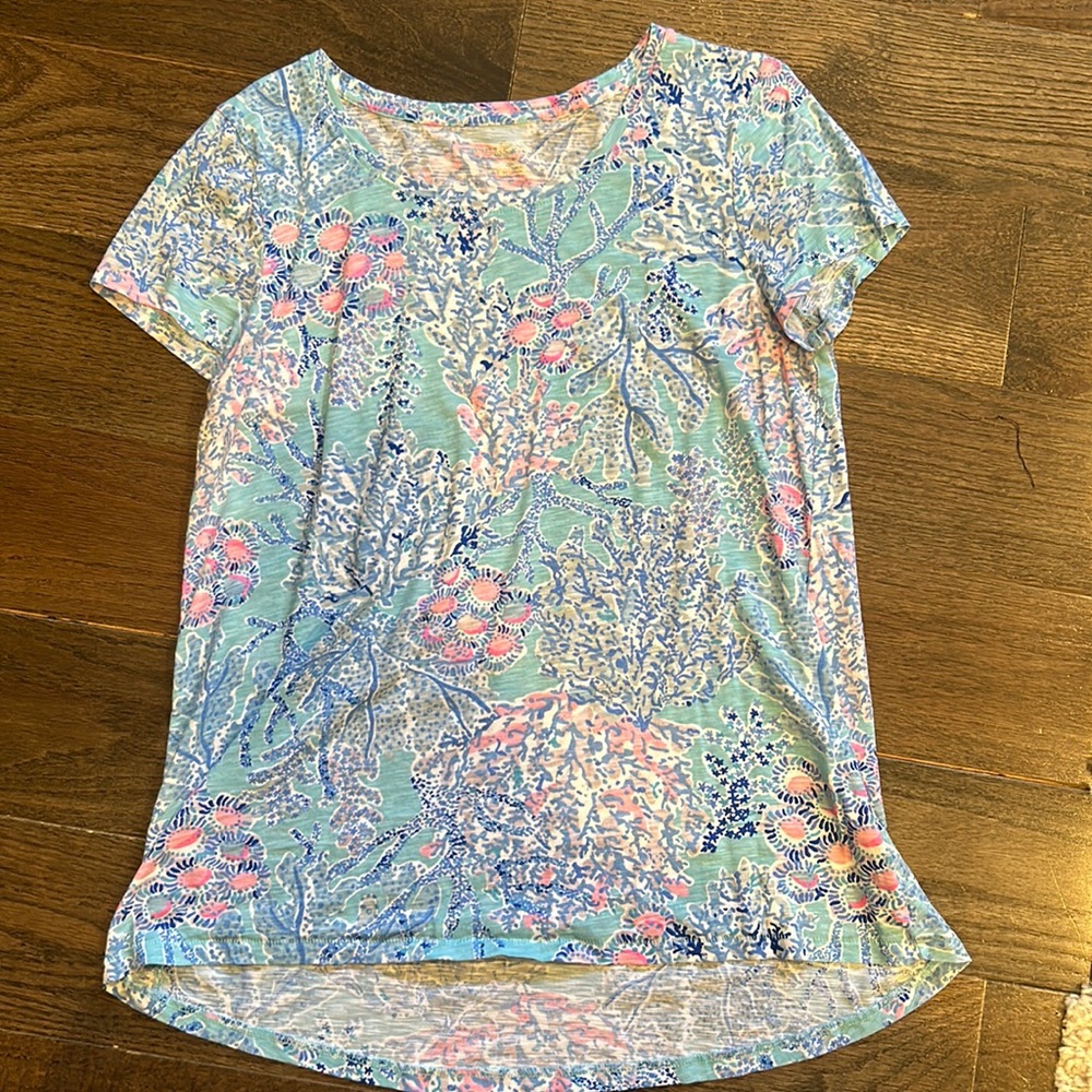 Lilly Pulitzer blue and pink coral tshirt size S